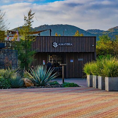 Ojo Azul Resort Valle de Guadalupe Exterior photo